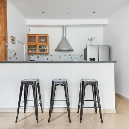 Loft De 80 M² Avec Jardin Privatif *